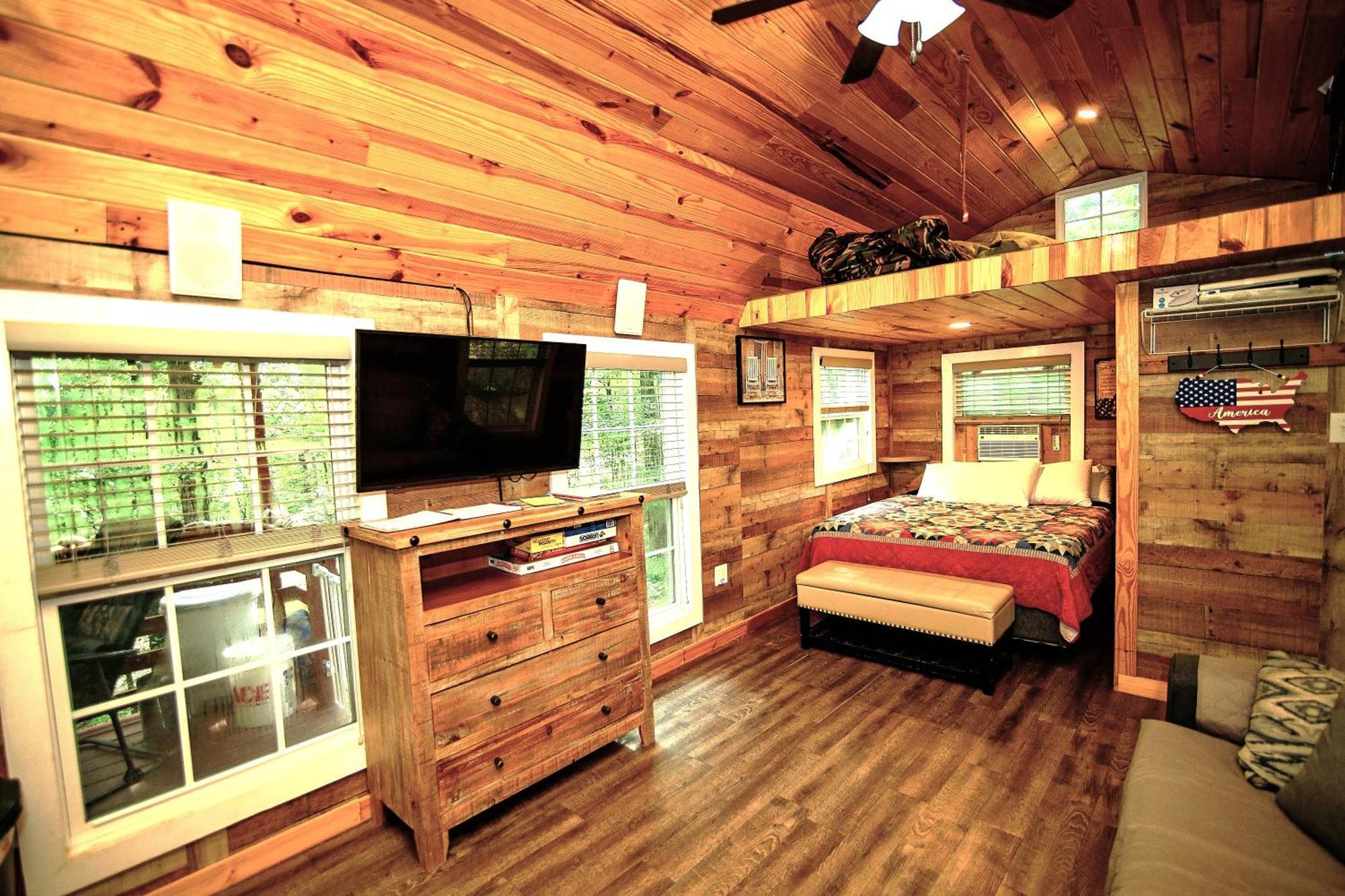 The Americana - Parker Creek Bend Cabins マーフリーズボロ エクステリア 写真