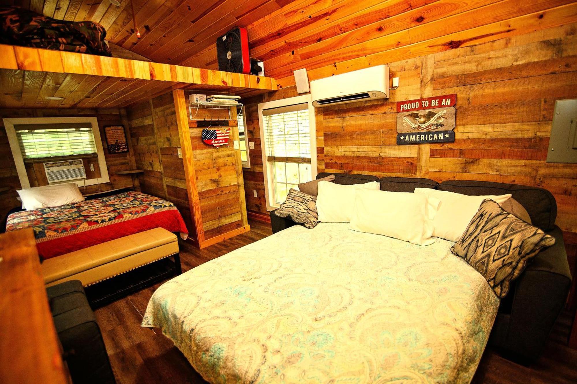 The Americana - Parker Creek Bend Cabins マーフリーズボロ エクステリア 写真
