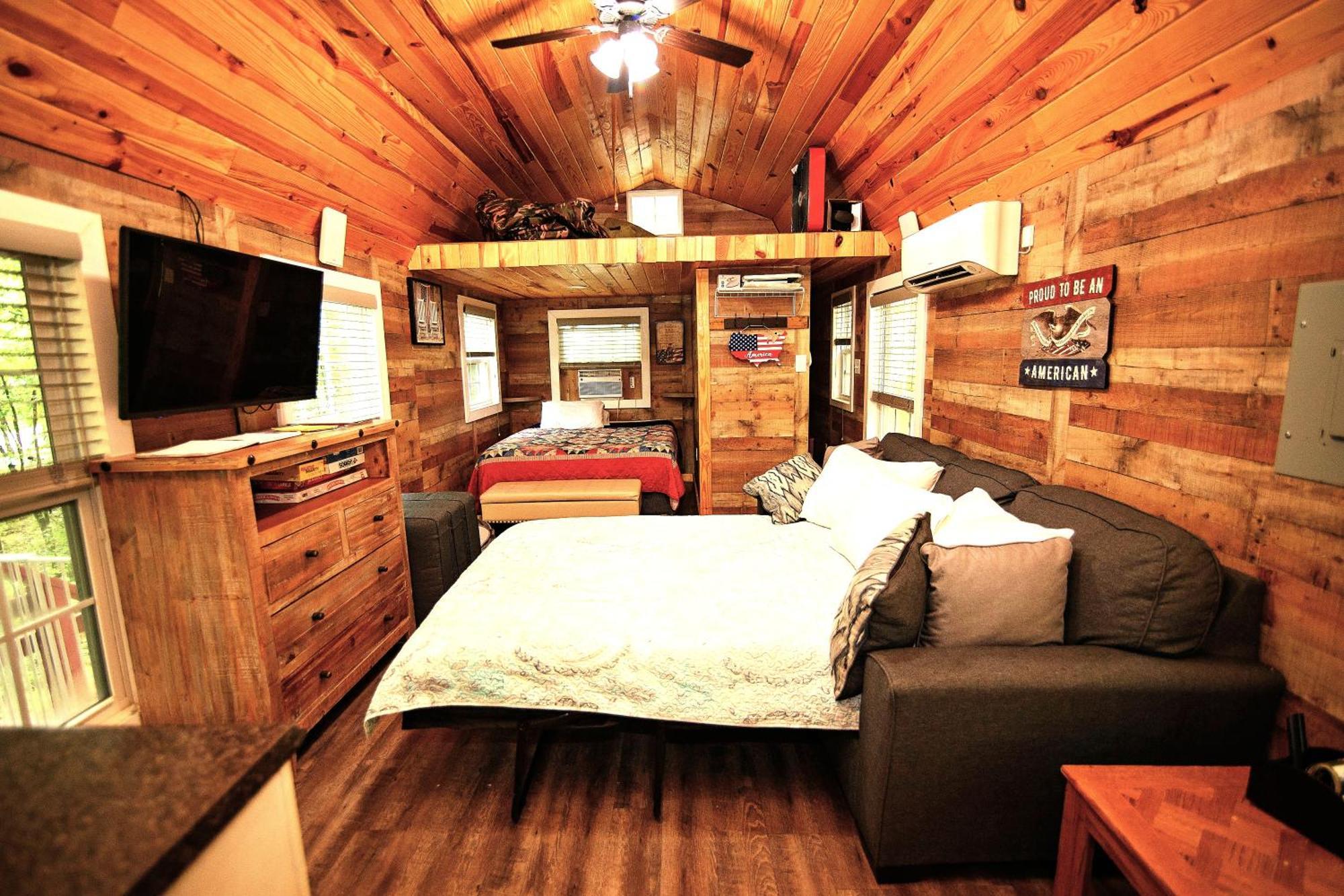 The Americana - Parker Creek Bend Cabins マーフリーズボロ エクステリア 写真